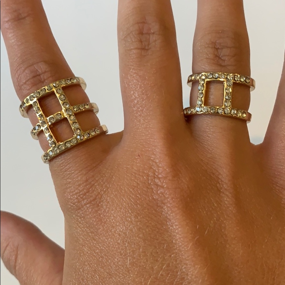 19 Gold Colored Rings - Picture 6 of 9